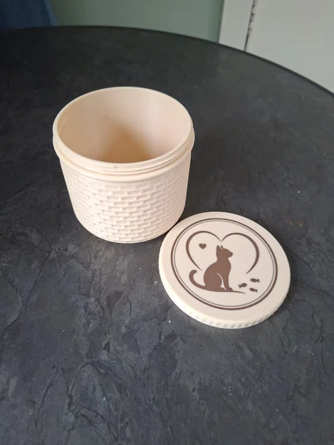 Purrfect Treat Keeper – Hộp đựng bánh thưởng cho mèo - Image 1