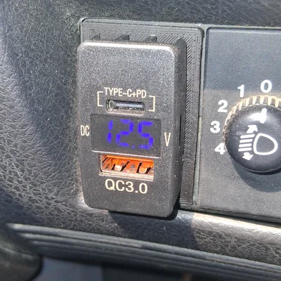 Nắp che công tắc Suzuki Swift 1980-2000 hỗ trợ nâng cấp sạc USB 3D