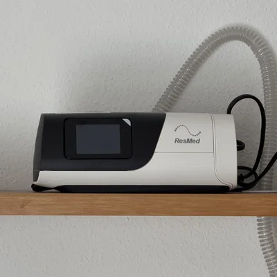 Hệ thống giá treo ống CPAP cho ống 15mm (dùng cho mặt nạ ResMed AirFit N20)