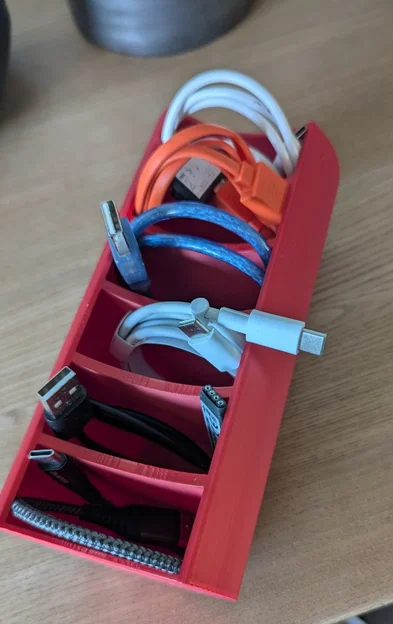 Khay sắp xếp dây cáp sạc Range Cable - Giải pháp gọn gàng cho bàn làm việc - Image 1