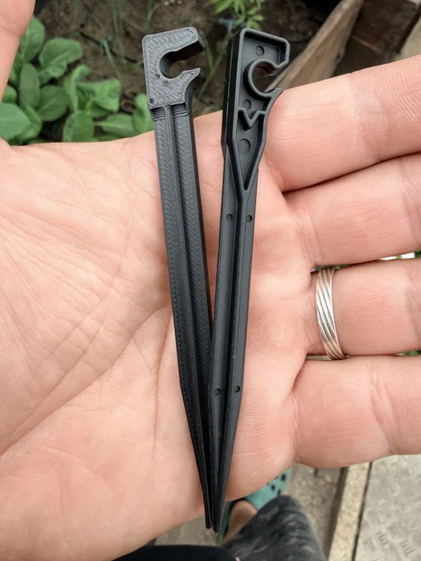 Cọc ghim đất cho hệ thống tưới cây Parkside (Parkside Earth Hook) - Image 2