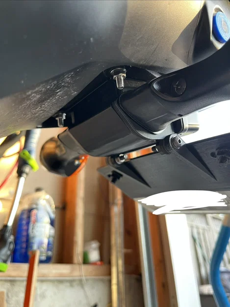 Grom Tail Tidy - Ốp chắn đuôi xe - Image 2
