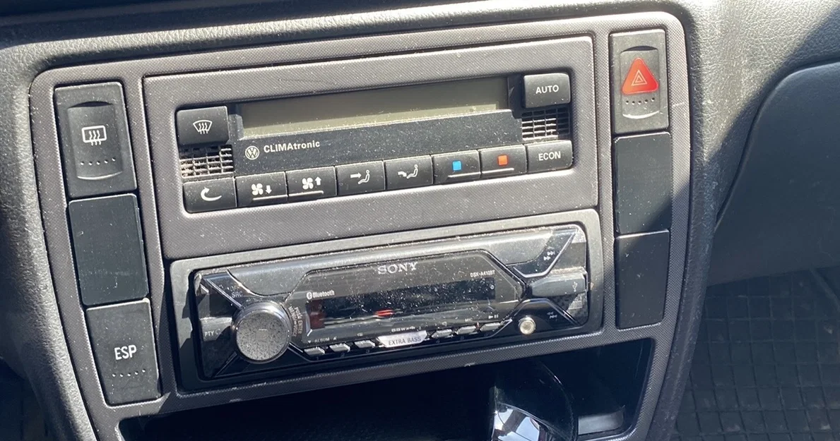 VW Passat B5 - Nắp che nút bấm (Button Covers) - Image 1