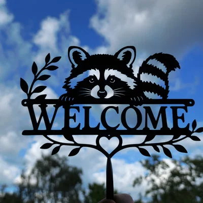 Tranh treo tường 2D Raccoon Welcome Sign
