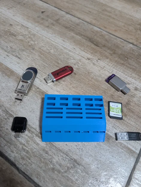 Khay Đựng USB và Thẻ Nhớ Đa Năng (Organizer) - Gọn Gàng, Tiện Lợi - Image 2