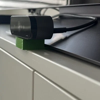 Giá đỡ gài dưới cho webcam Logitech Brio (ren 1/4 inch) có thể tùy chỉnh