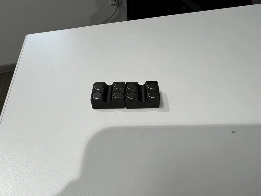 Giá đỡ dây cáp nam châm (Simple Cable Holder) cực gọn gàng cho bàn làm việc - Image 5
