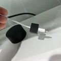 Giá đỡ dây cáp nam châm (Simple Cable Holder) cực gọn gàng cho bàn làm việc - Thumbnail 6