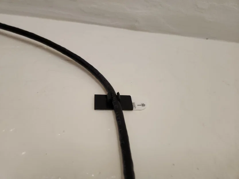 Kẹp giữ dây cáp (Cable holder) - Image 1