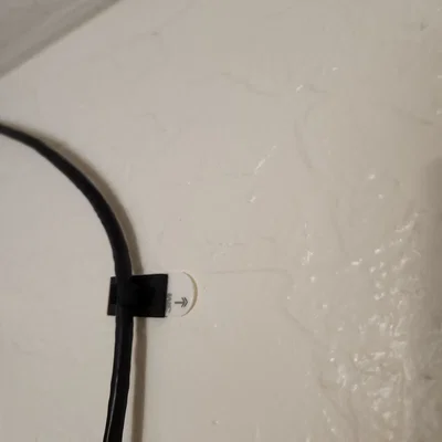 Kẹp giữ dây cáp (Cable holder)
