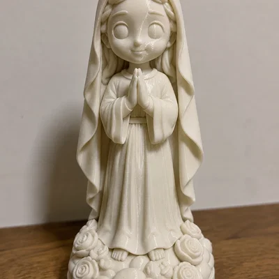 Tượng Đức Mẹ Maria phong cách Chibi đầy tinh tế