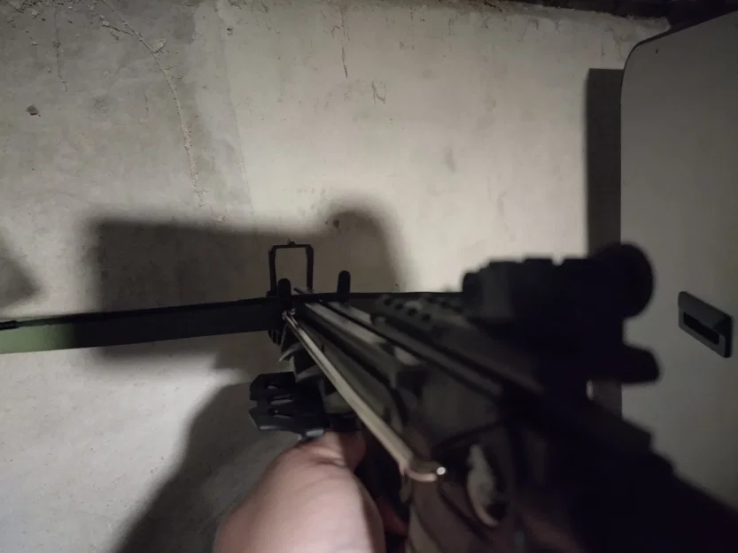 Bệ đỡ và bảo vệ đầu ruồi cho nỏ pistol Mankung Alligator - Image 2