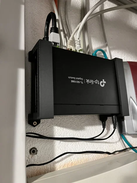 Giá treo tường 3D cho bộ chia mạng TP-Link TL-SG108 (Xếp chồng) - Image 2