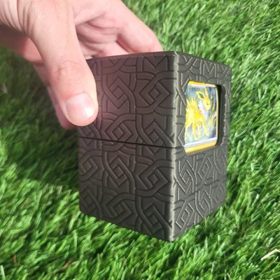 Hộp đựng thẻ bài TCG cao cấp có ô cửa sổ trưng bày