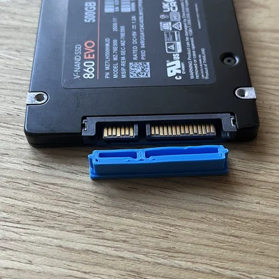 Nắp bảo vệ cổng SATA cho ổ cứng SSD và HDD