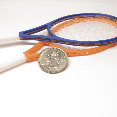 Cây vợt tennis tí hon