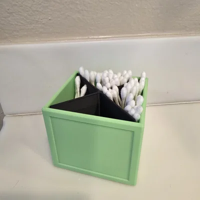 Hộp đựng bông ngoáy tai (Q-Tip) 4 ngăn