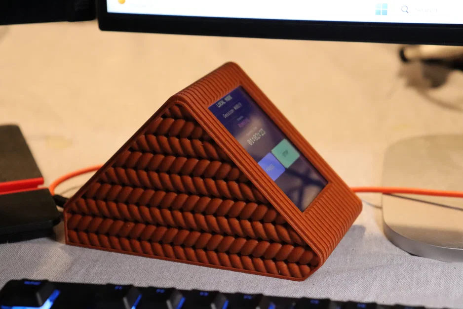 Interactive UnderScreen Pi Pico: Thiết bị để bàn thông minh không cần ốc vít - Image 2
