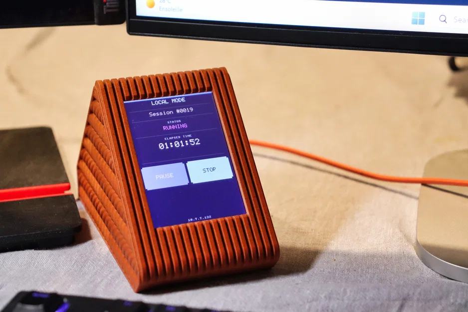 Interactive UnderScreen Pi Pico: Thiết bị để bàn thông minh không cần ốc vít - Image 3