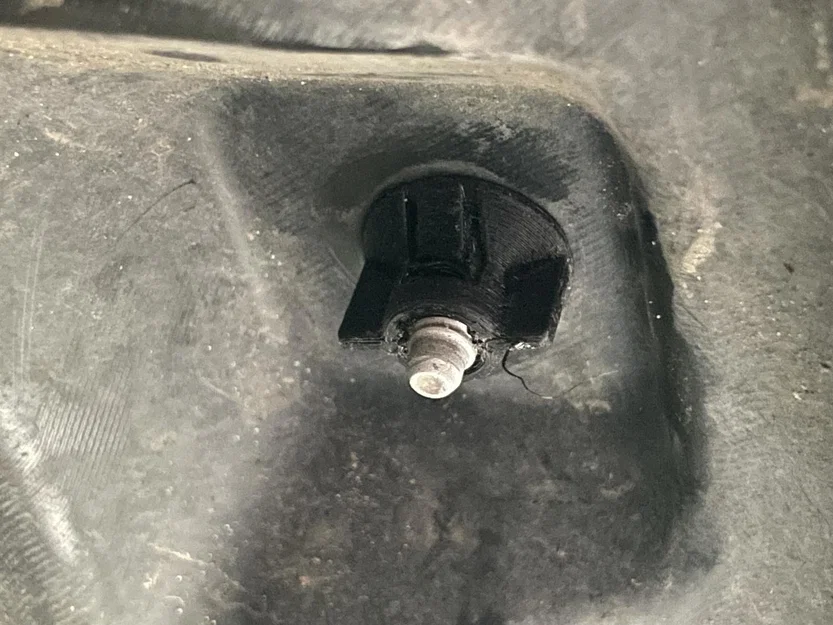 Đai ốc lục giác có vai / Chốt giữ tấm chắn bùn cho BYD Atto 2 (Yuan UP) - Image 4