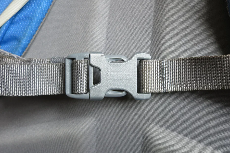 Khóa nhựa thay thế cho dây đeo 20mm của balo Decathlon - Image 1