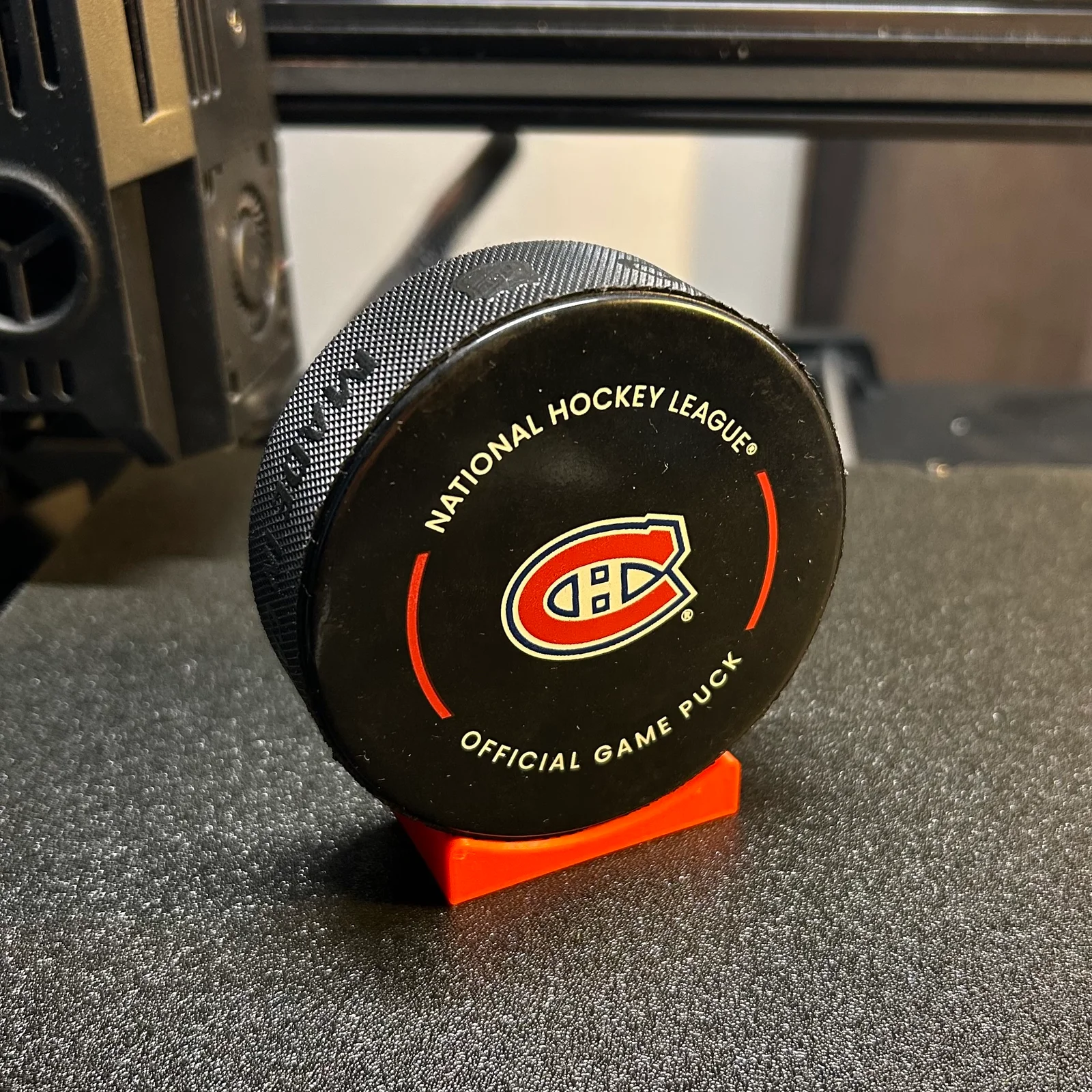 Giá đỡ puck khúc côn cầu đơn giản cho người sưu tầm 1