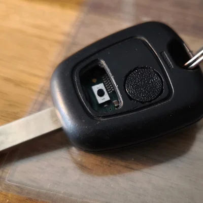 Nút bấm thay thế chìa khóa xe Citroen C2