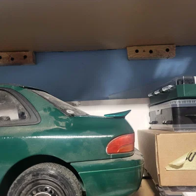 Cánh gió phẳng và cốp xe cho mẫu Subaru của Casadio