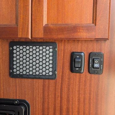 Tấm Ốp Che Bộ Điều Khiển Năng Lượng Mặt Trời Cho Northern Lite