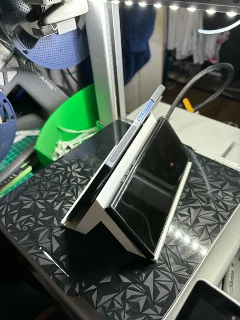 Đế giữ điện thoại đôi (Double Phone Holder) - Giải pháp tiện lợi - Image 2