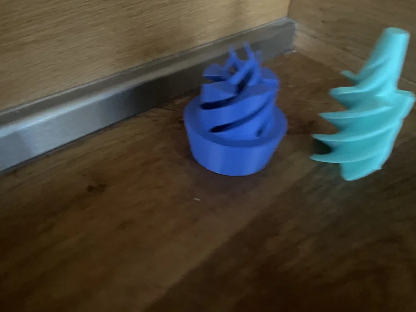 Mô hình đồ chơi Fidget hình bánh Cupcake đáng yêu - Image 2