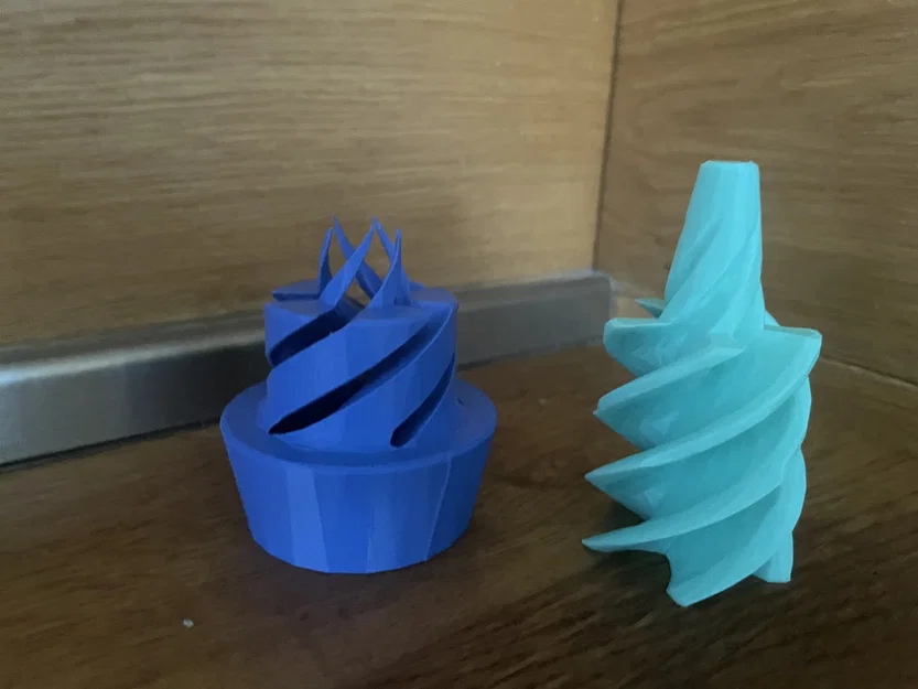 Mô hình đồ chơi Fidget hình bánh Cupcake đáng yêu - Image 3