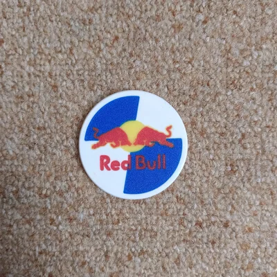 Biểu tượng Red Bull in 3D trang trí nắp lon 0.33L và 0.5L cực chất