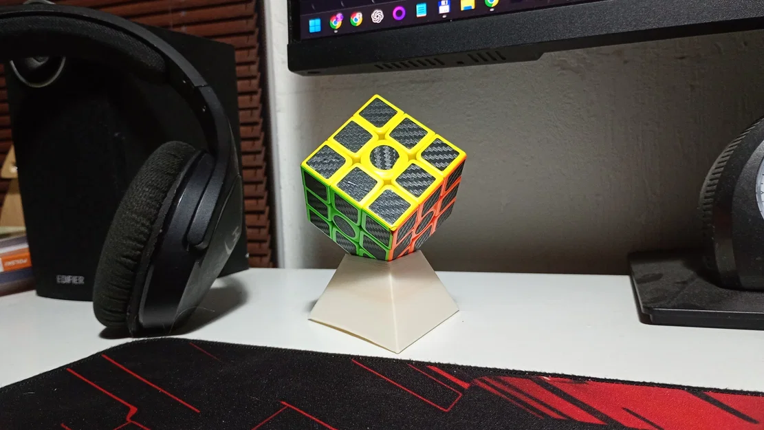 Giá đỡ Rubik (Rubik's Cube Stand) - Image 3