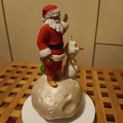 Ông già Noel sống trên mặt trăng...!