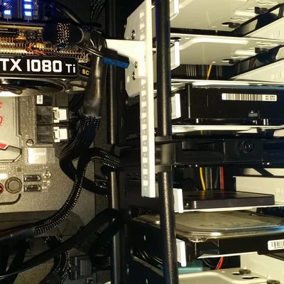 Giá đỡ card đồ họa (Graphics Card Brace)