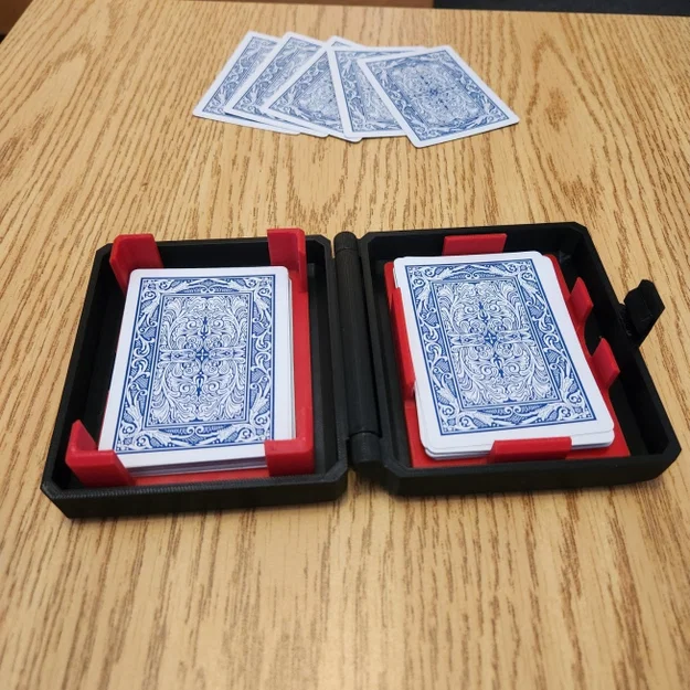 Hộp Đựng Bài Tây Cổ Điển (Classic Playing Cards Storage Box) - Image 1