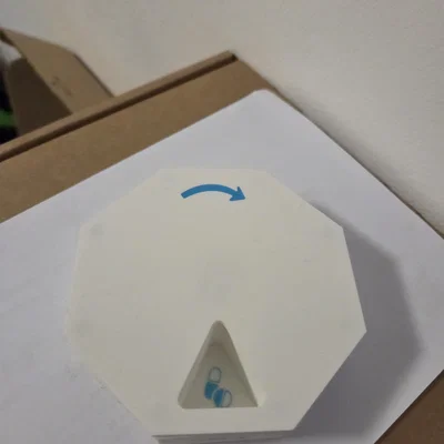 Hộp đựng thuốc 7 ngày thông minh - Thiết kế 3D có nam châm