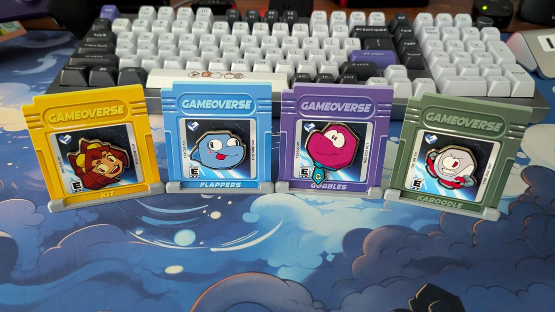 Giá đỡ huy hiệu Enamel GameOverse - Image 1