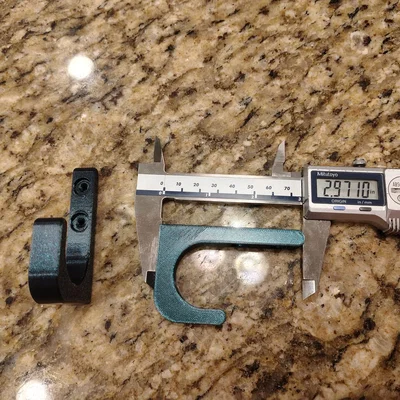 Móc treo 1 1/8 inch có lỗ bắt vít âm