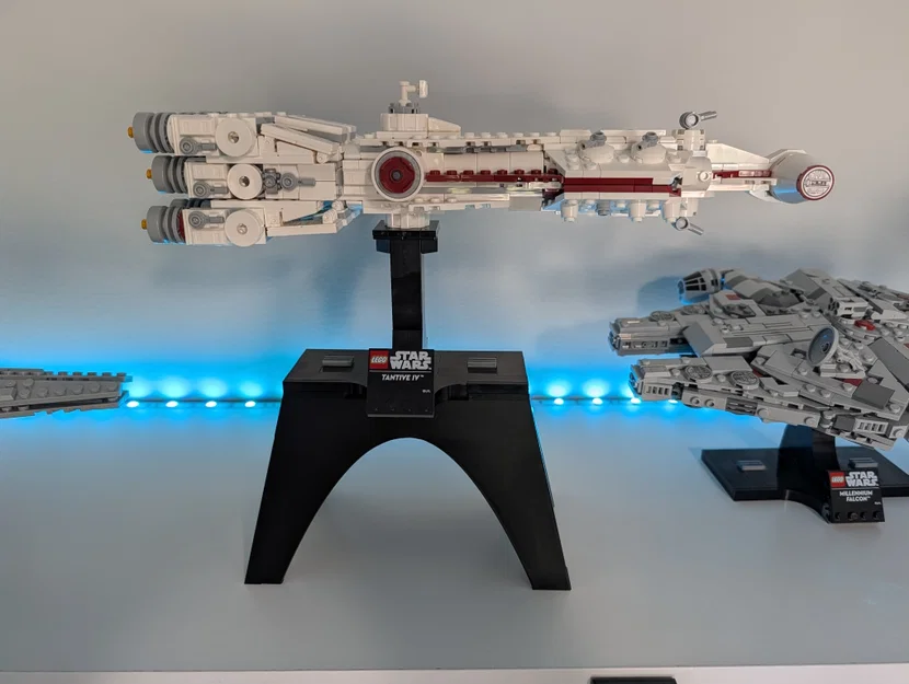 Đế nâng trưng bày cho bộ sưu tập tàu LEGO Star Wars - Image 1