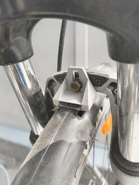 Pat giữ chắn bùn (Mudguard Holder) cho xe đạp in 3D tiện lợi - Image 1