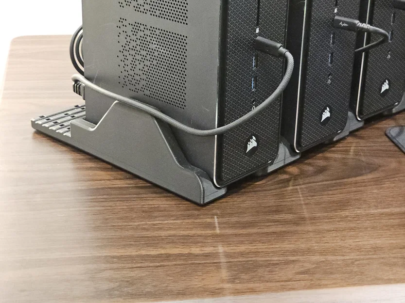 Khung đế cho máy trạm CORSAIR AI300 - Image 3