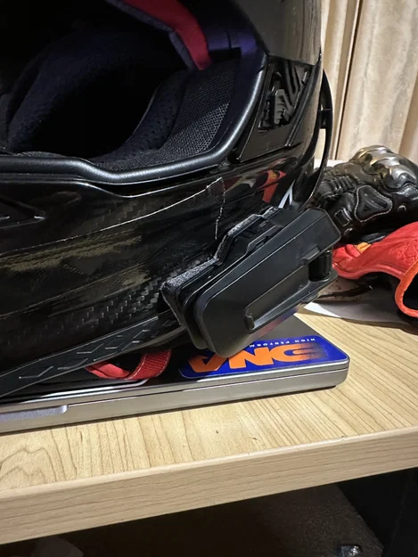 Ngàm gắn Cardo Packtalk Pro cho mũ Alpinestars Supertech R10 - Image 1