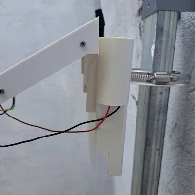 Khung gắn 2 tấm pin năng lượng mặt trời cho vỏ bảo vệ WisBlock ngoài trời