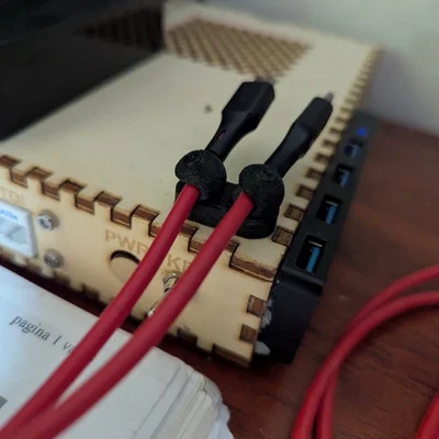 Đế giữ cáp sạc đôi tích hợp nam châm Gridfinity 6mm cực gọn