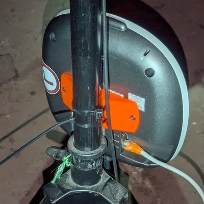 Giá gắn Aruba 535 lên cột