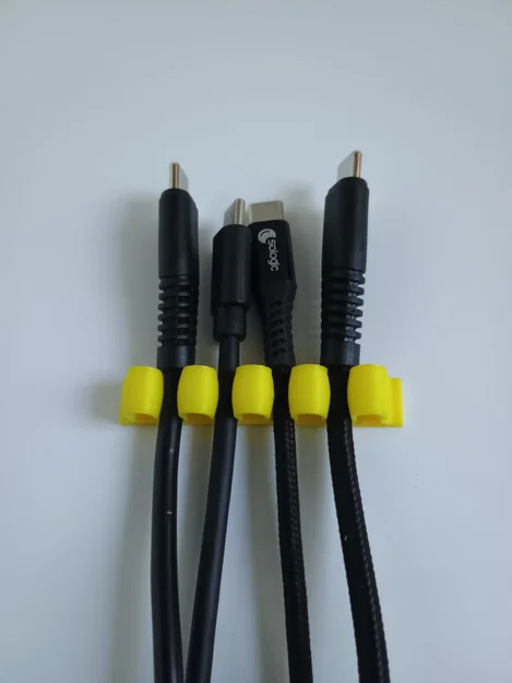 Bộ giữ cáp 4 cổng USB (4USB Cable Organizer) - Image 1