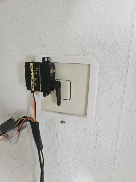 Bộ khung 3D điều khiển công tắc thông minh bằng ESP32 và Servo - Image 1