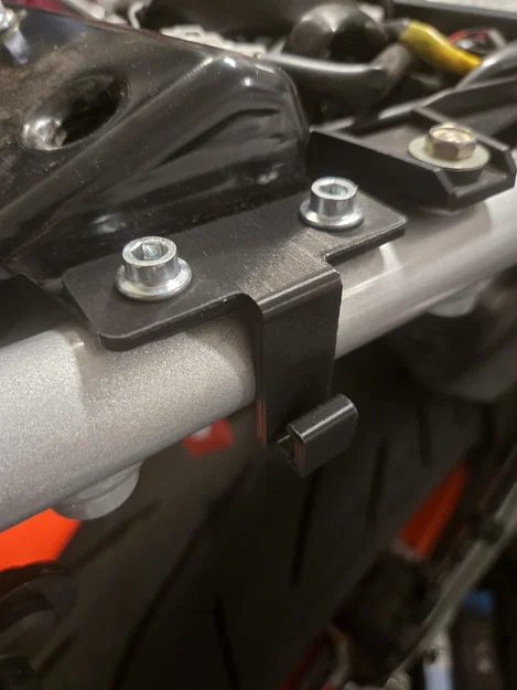 Móc treo mũ bảo hiểm cho xe Honda XSR900GP - Image 1